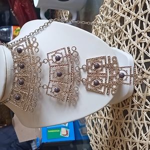 Statement goldtone necklace